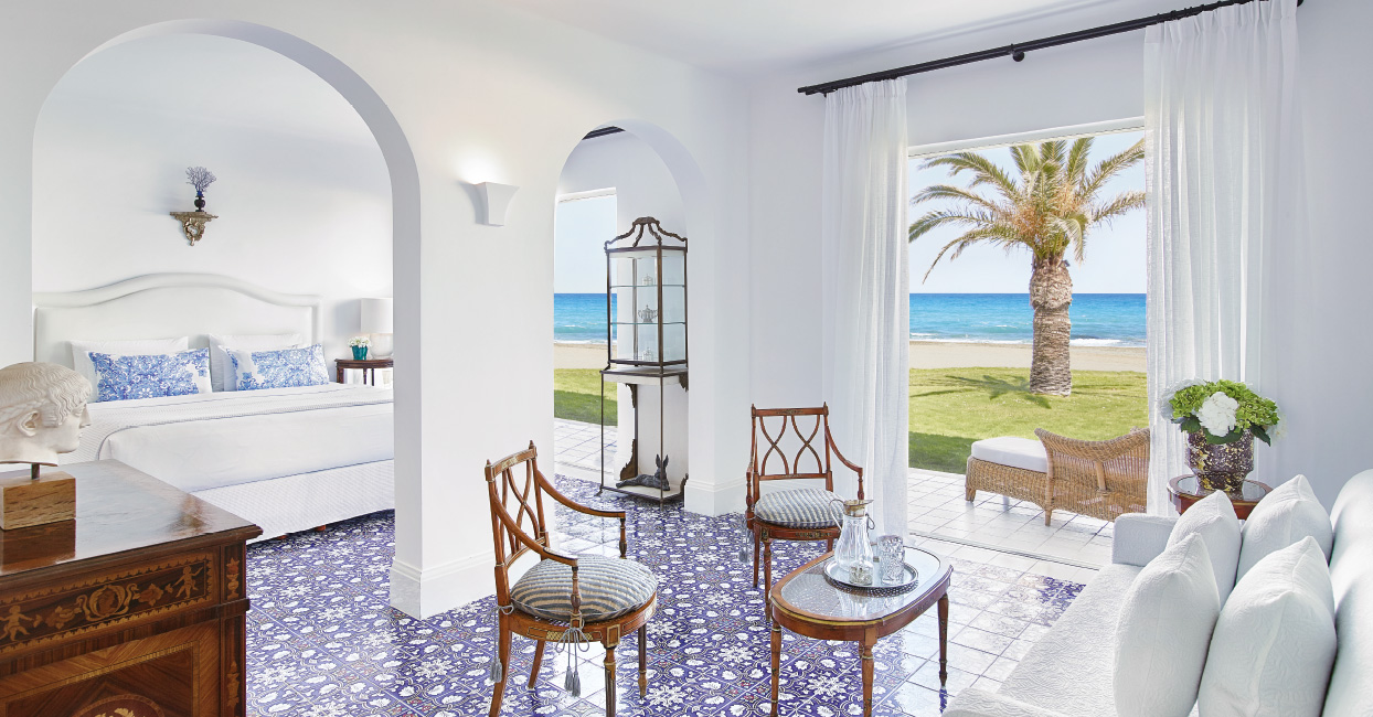 07-beach-villas-and-luxurious-accommodation-caramel-grecotel
