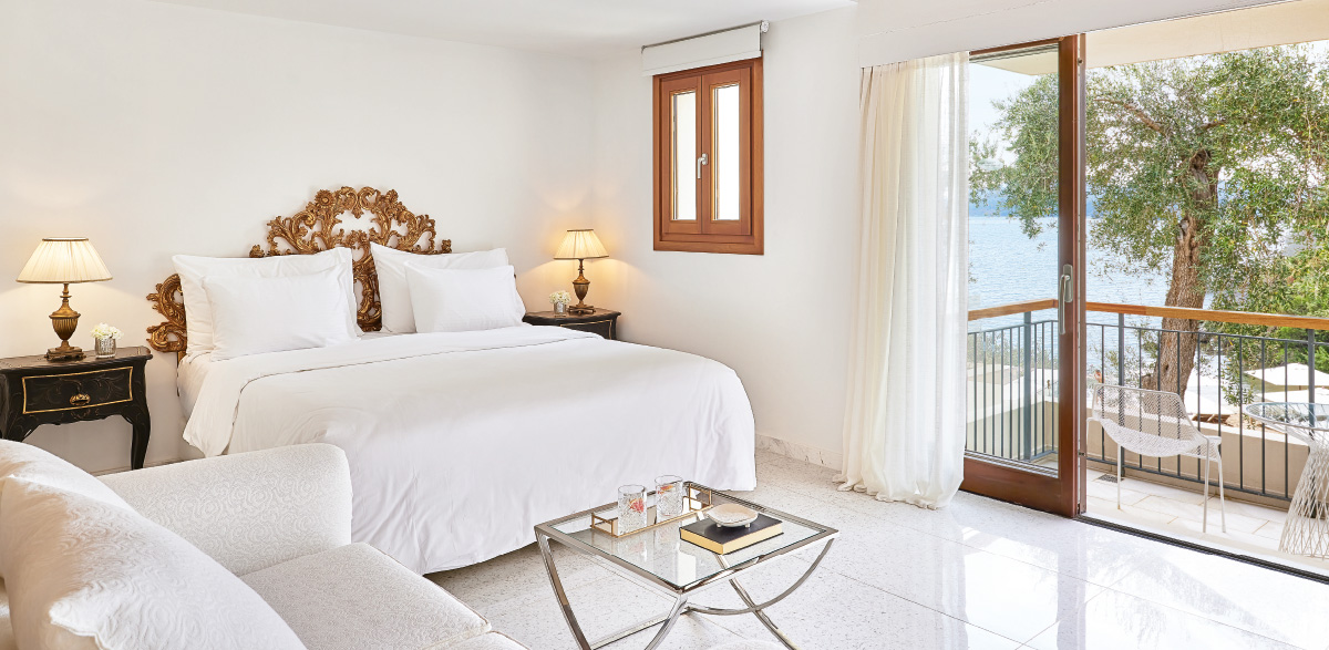 06-three-bedroom-beachfront-villa-private-pool-sleeping-quarters