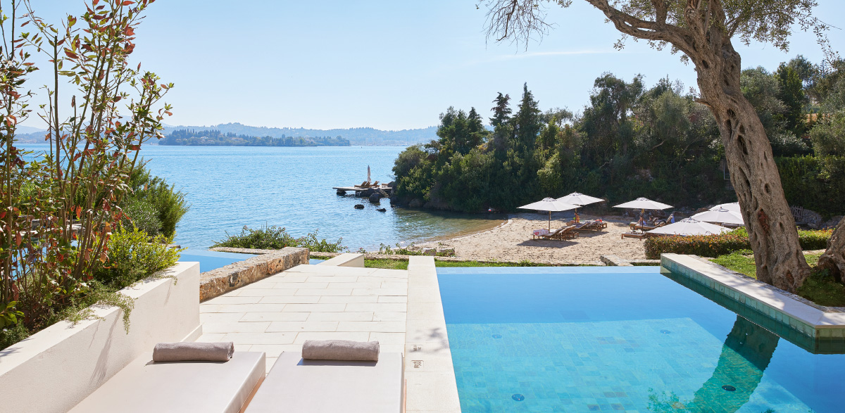 07-three-bedroom-beachfront-villa-private-pool-with-views-to-the-ionian