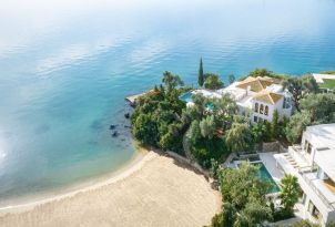 03-palazzos-and-mansions-corfu-island-homes-and-villas-grecotel