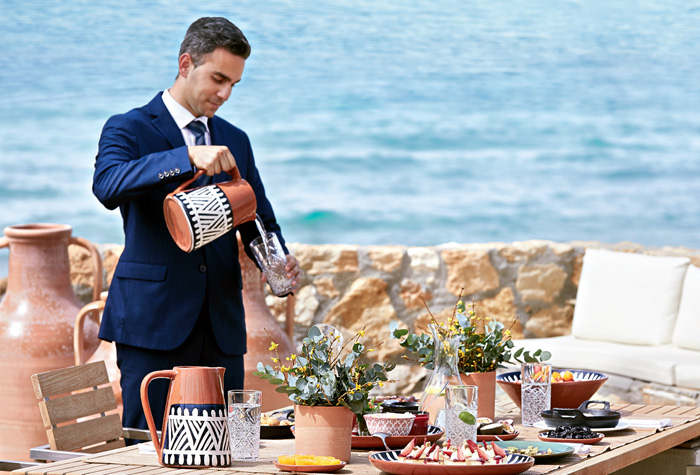 02-private-dinner-villas-accommodation-grecotel